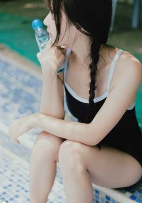 国产一线瓷砖_BD国语免费观看