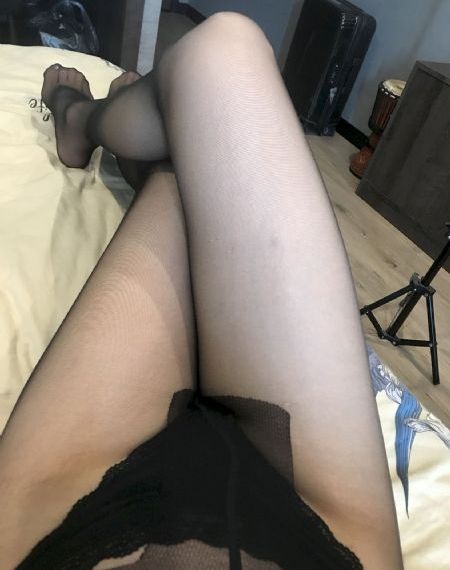 粉嫩小泬图片国产20p_BT种子搜索