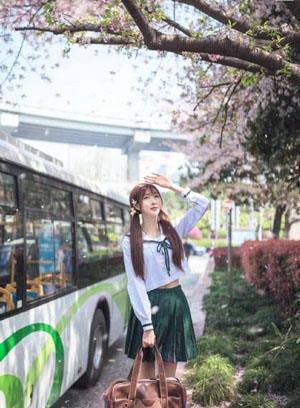 欧美亚洲第二页_迅雷在线观看