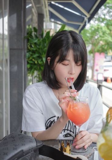 qq头像情侣欧美风格_BD英语电影完整版
