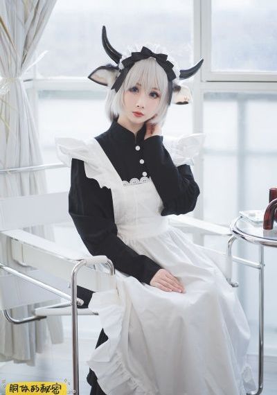 欧美女模特街拍图片_720高清完整版